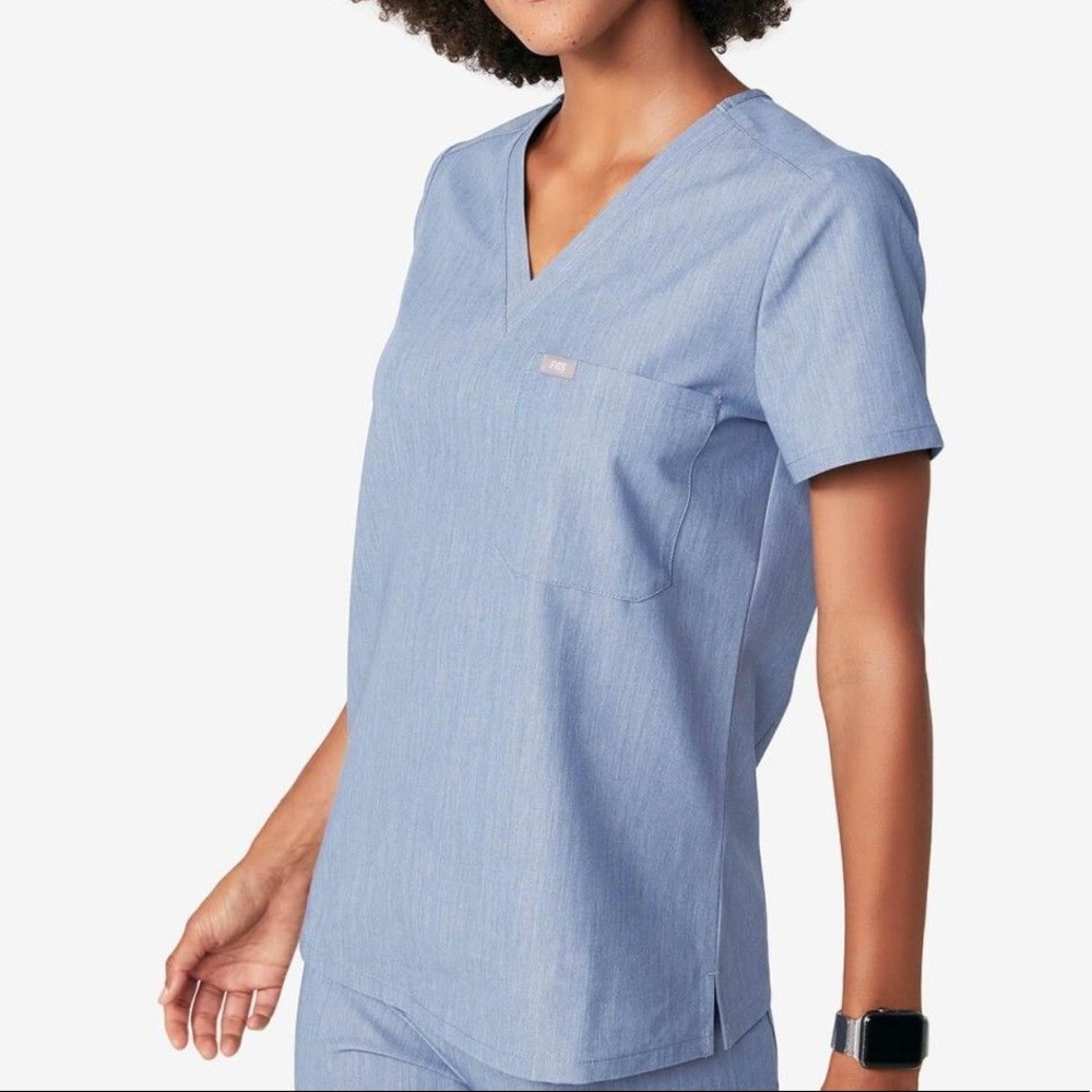 FIGS Catarina - Scrub Top
XS / Heather Indigo
